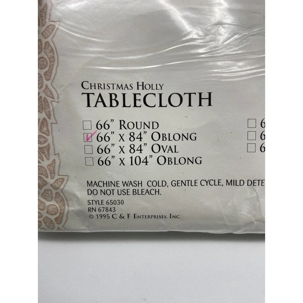 Christmas Holly Tablecloth & Napkins Vintage‎ Embroidered Cutwork Oblong 66